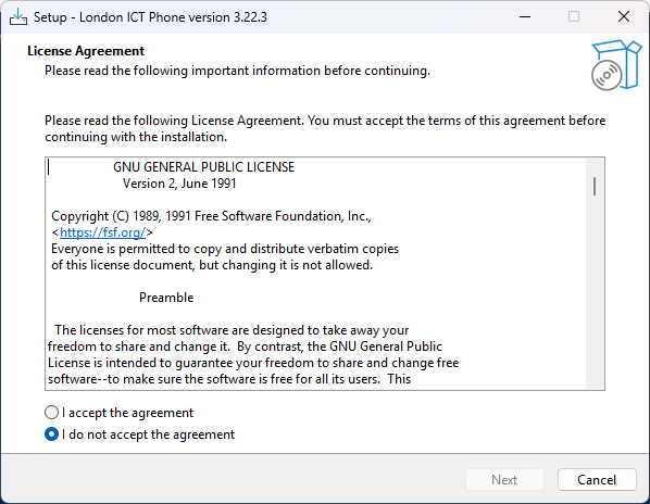 The licence agreement page, with Next greyed out.